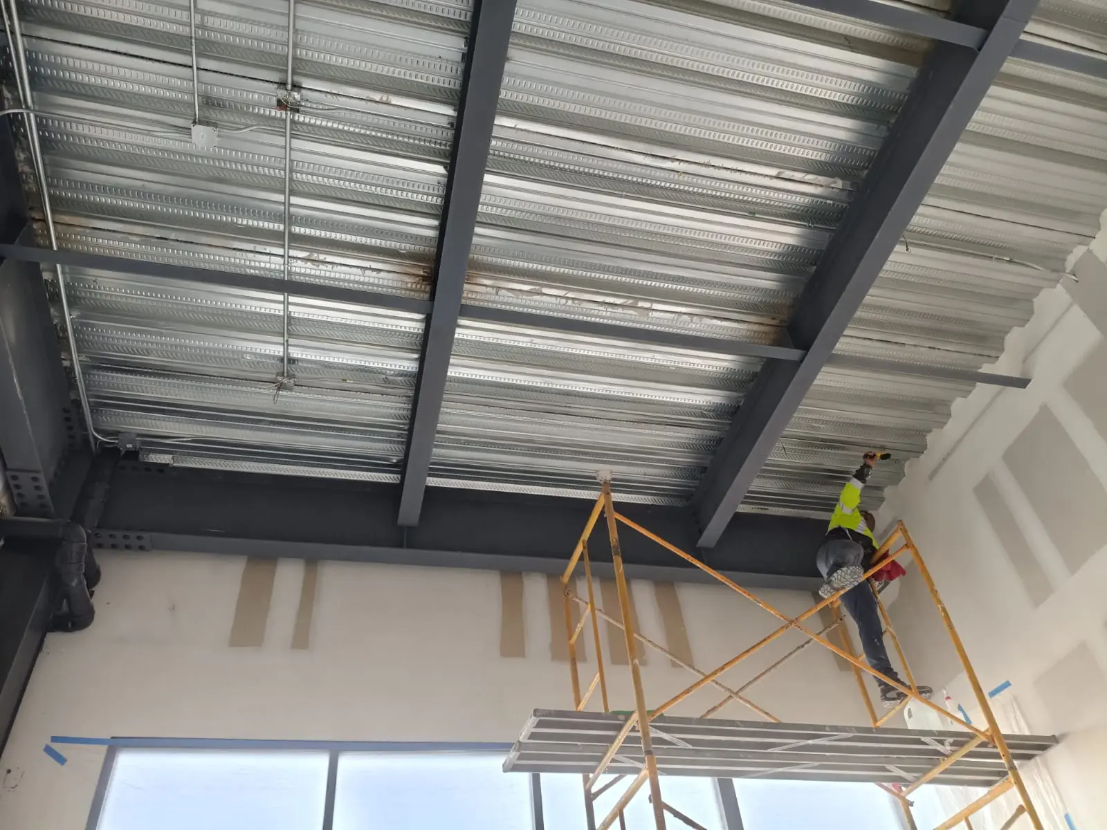 Solución — Oficinas Tec